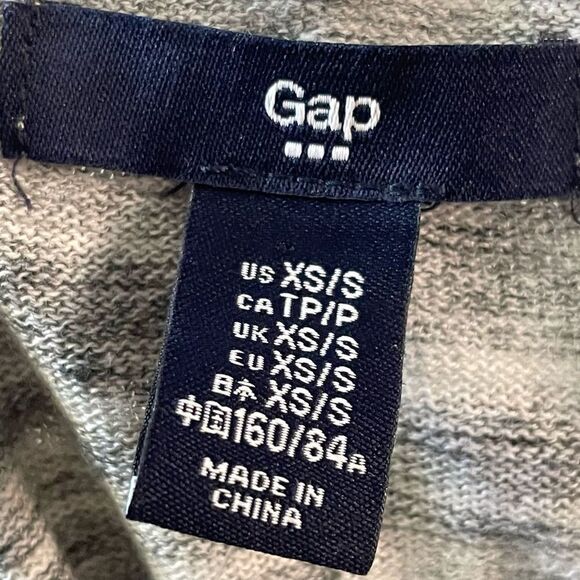 GAP heather gray, lightweight open cardigan w/ batwing sleeves - Picture 3 of 6